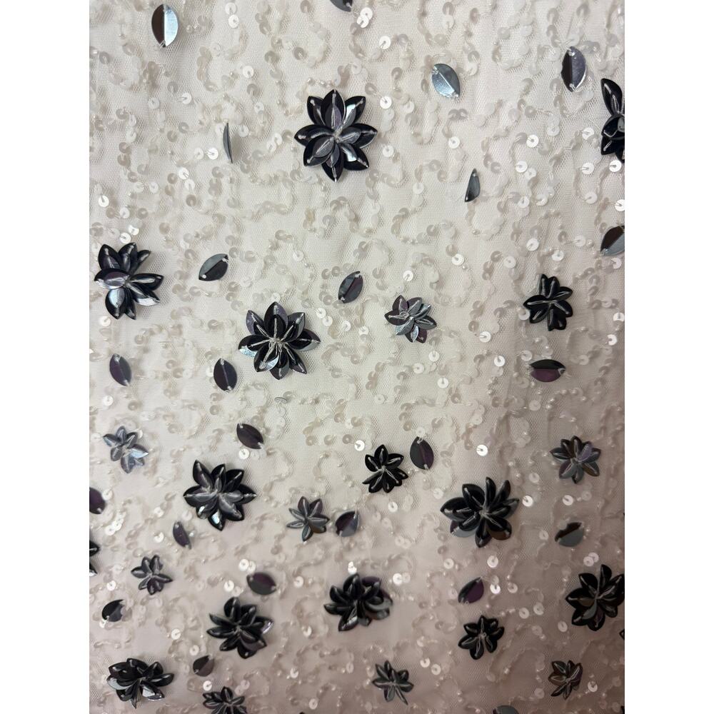 NWT ADRIANNA PAPELL IVORY WHITE SILVER 3D FLORAL SEQUIN BEADED SHORT COCKTAIL - Picture 8 of 9